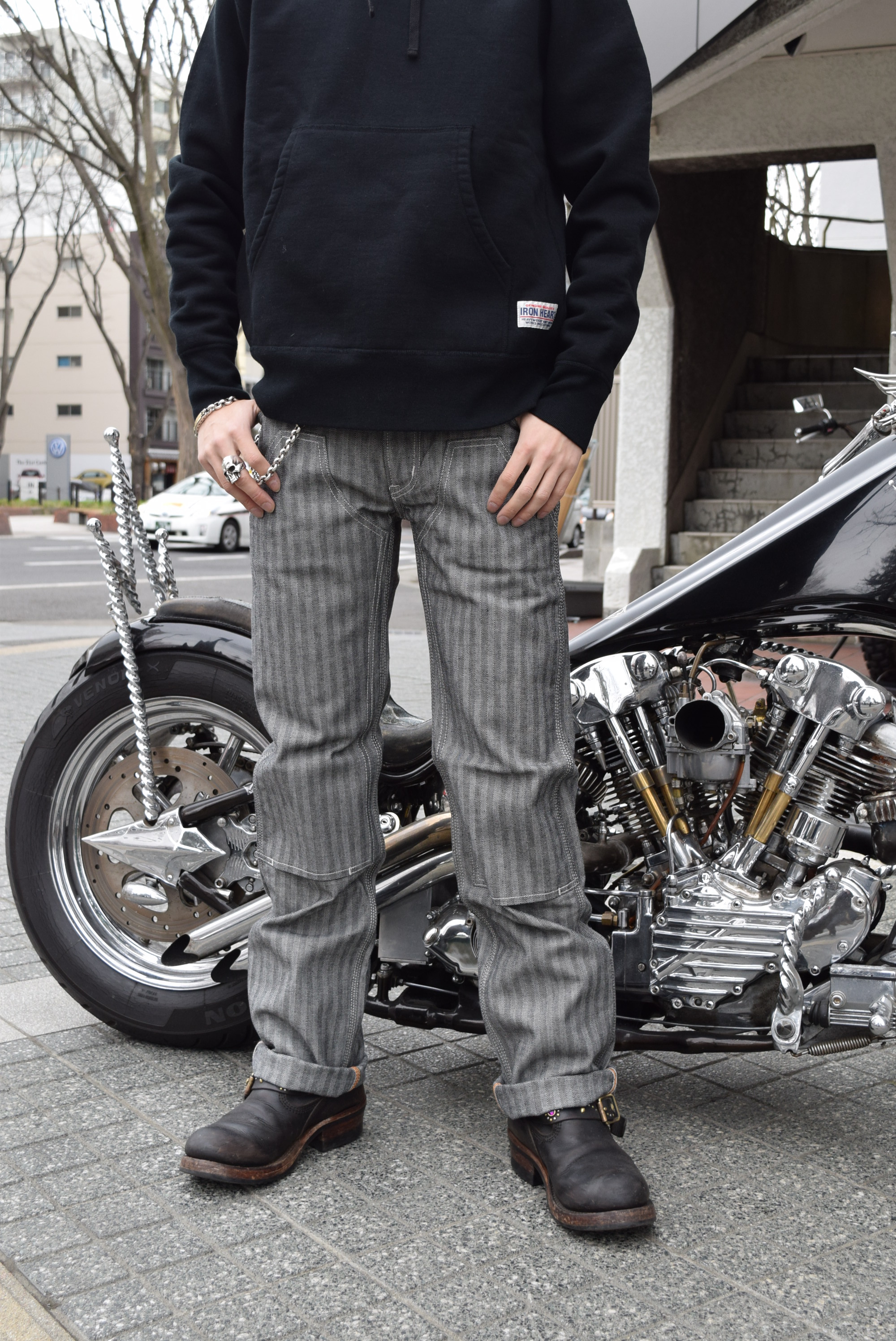 限定価格　アイアンハート　レザーベスト　サイズ40 レザーベスト 本革 メンズ バイカー Hotleathers サイドレース