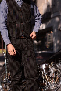 美品 アイアンハート IHV-02 ブラック ウォバッシュ ワーク ベスト S IRON HEART アイアンハート】ベスト/ IHV-02 12ozウォバッシュ